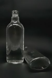 Водочная бутылка КПМ-30-500-Финка в прозрачном стекле