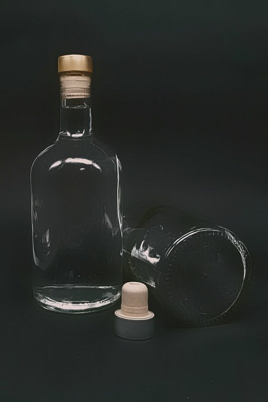 Водочная бутылка П-27-500-Ника в прозрачном стекле